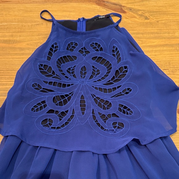 Sugarlips Dresses & Skirts - Sugarlips Navy Blue Embroidered Overlay Casual Dress